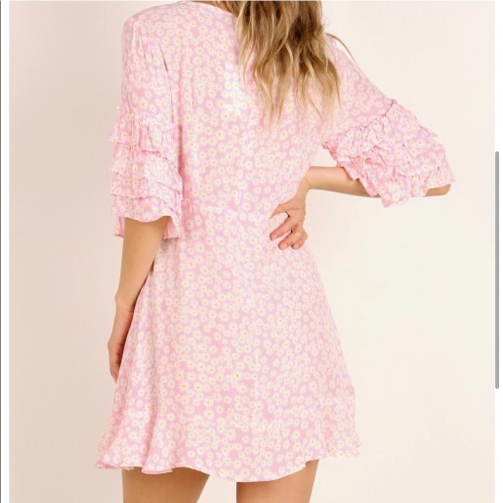 💥💥Clearance!!💥💥pink floral print Serafina ruffled short sleeve mini dress - Picture 4 of 13